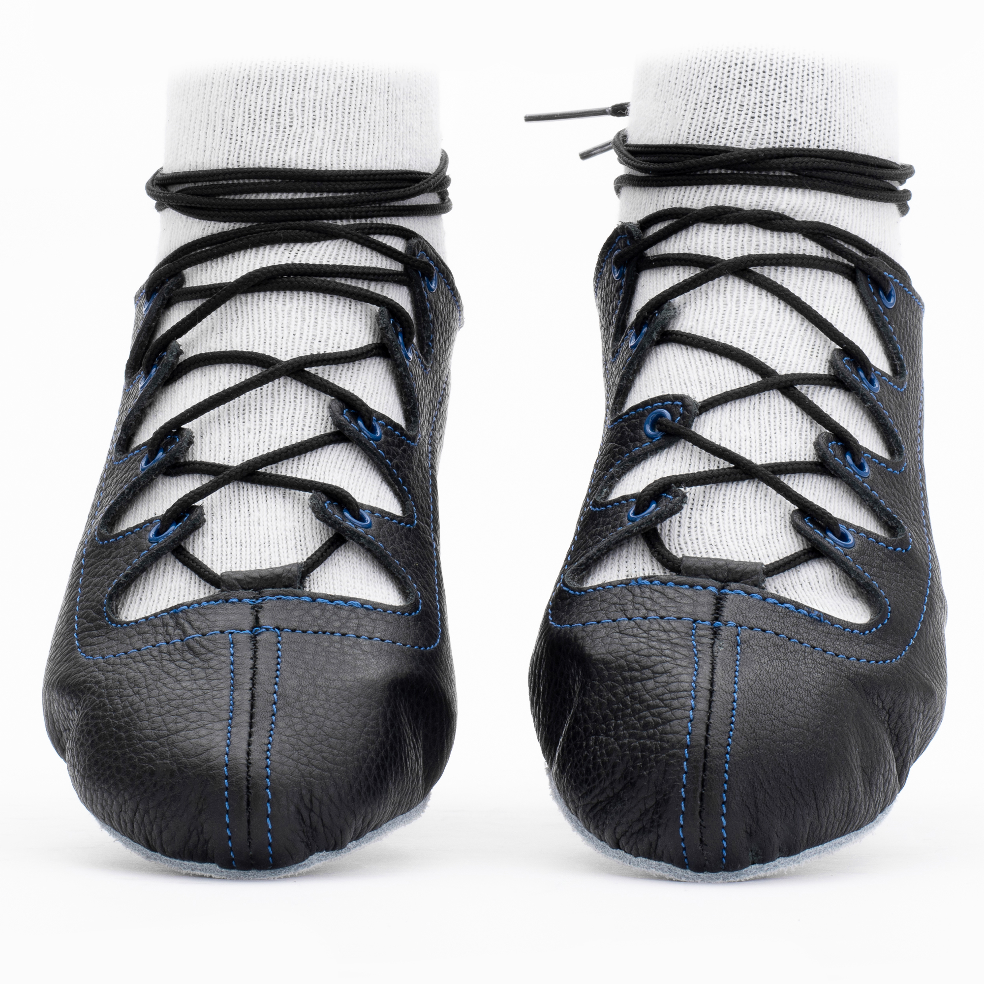 靴 HYKE FAUX SHEARING PUMPS Scottish Highland Dance Pumps